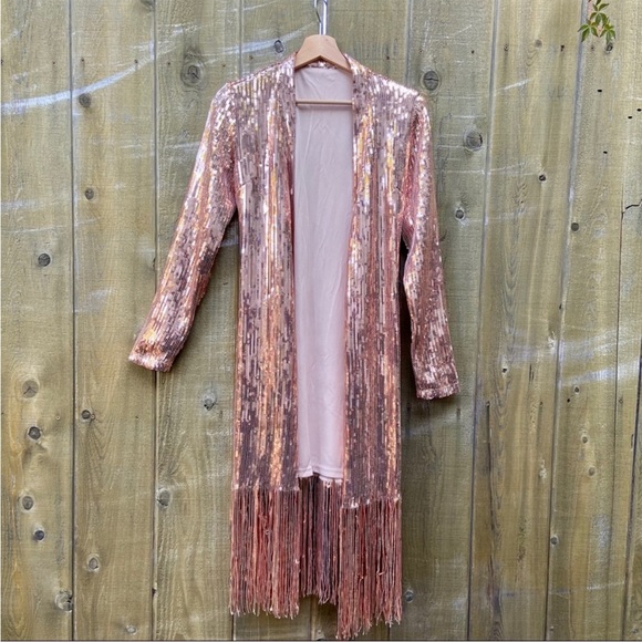 Sequin robe dress with belt - Picture 2 of 3